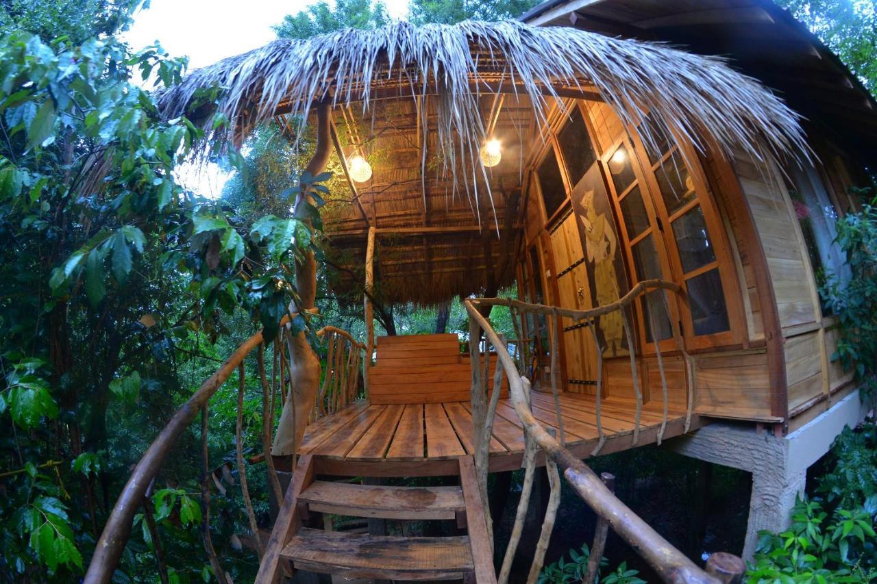 Habarana Tree House Mutu Village מראה חיצוני תמונה