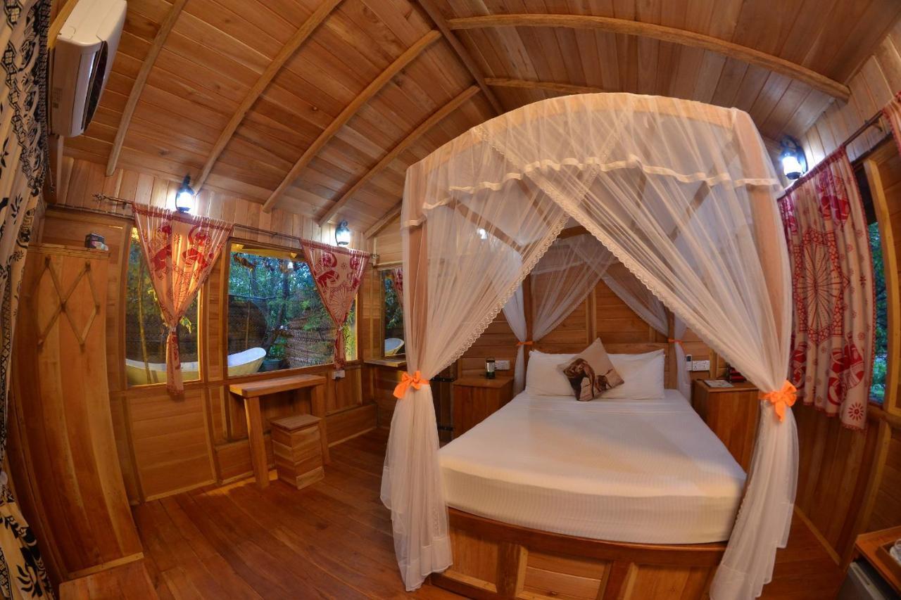 Habarana Tree House Mutu Village מראה חיצוני תמונה